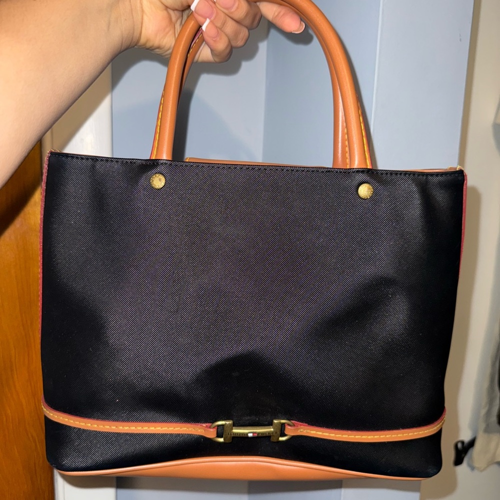 Tommy Hilfiger Black and Tan Tote Bag with Sophisticated Design